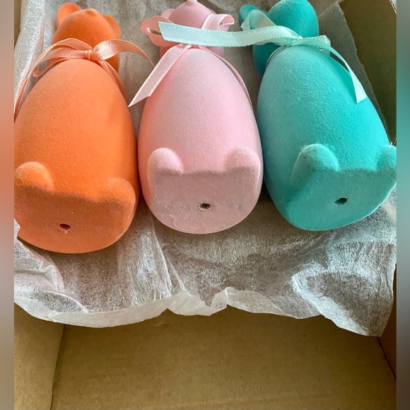 Bunny Figurines - Picture 3 of 5